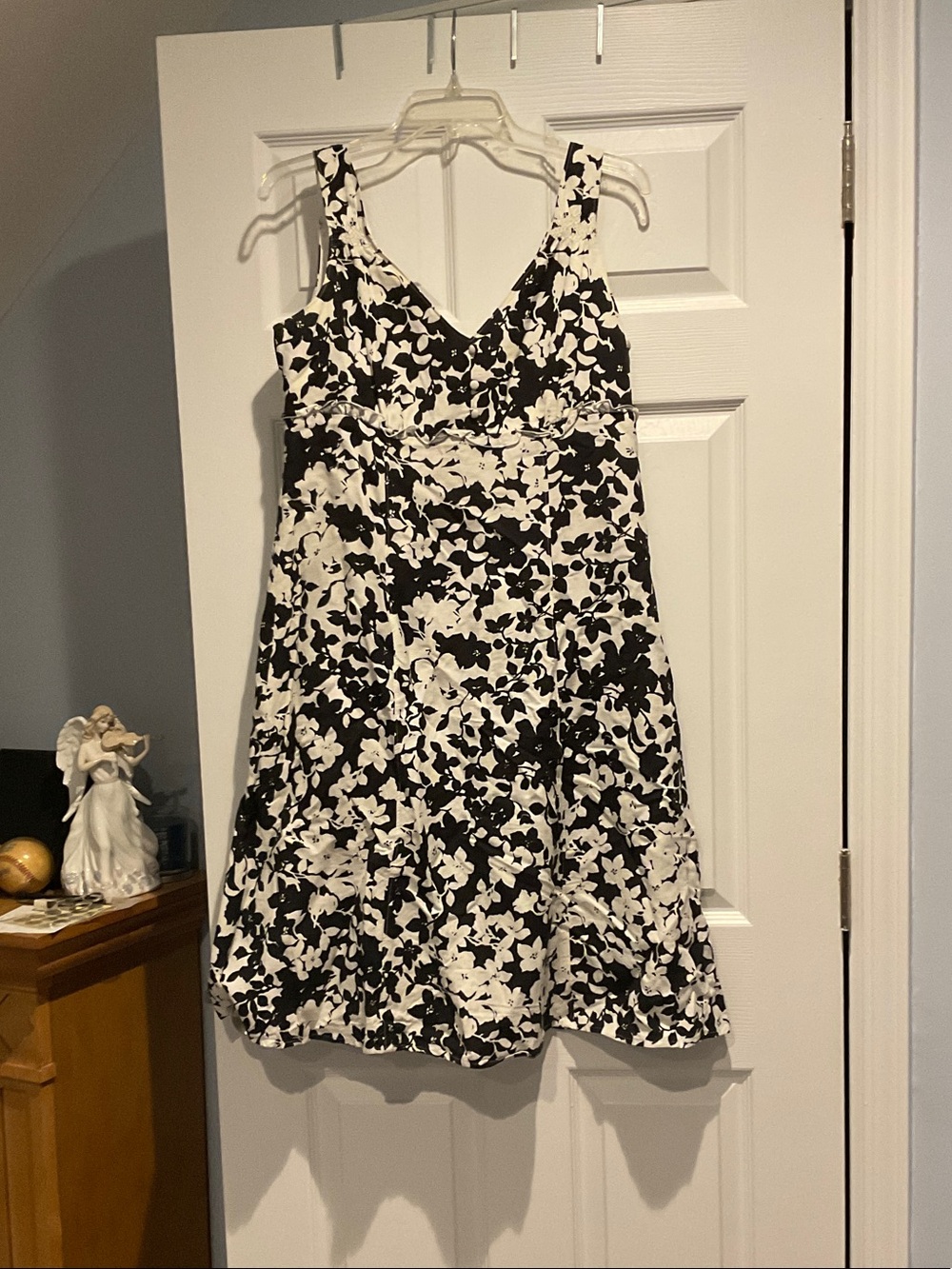 Black and White Floral V-Neck Sundress
